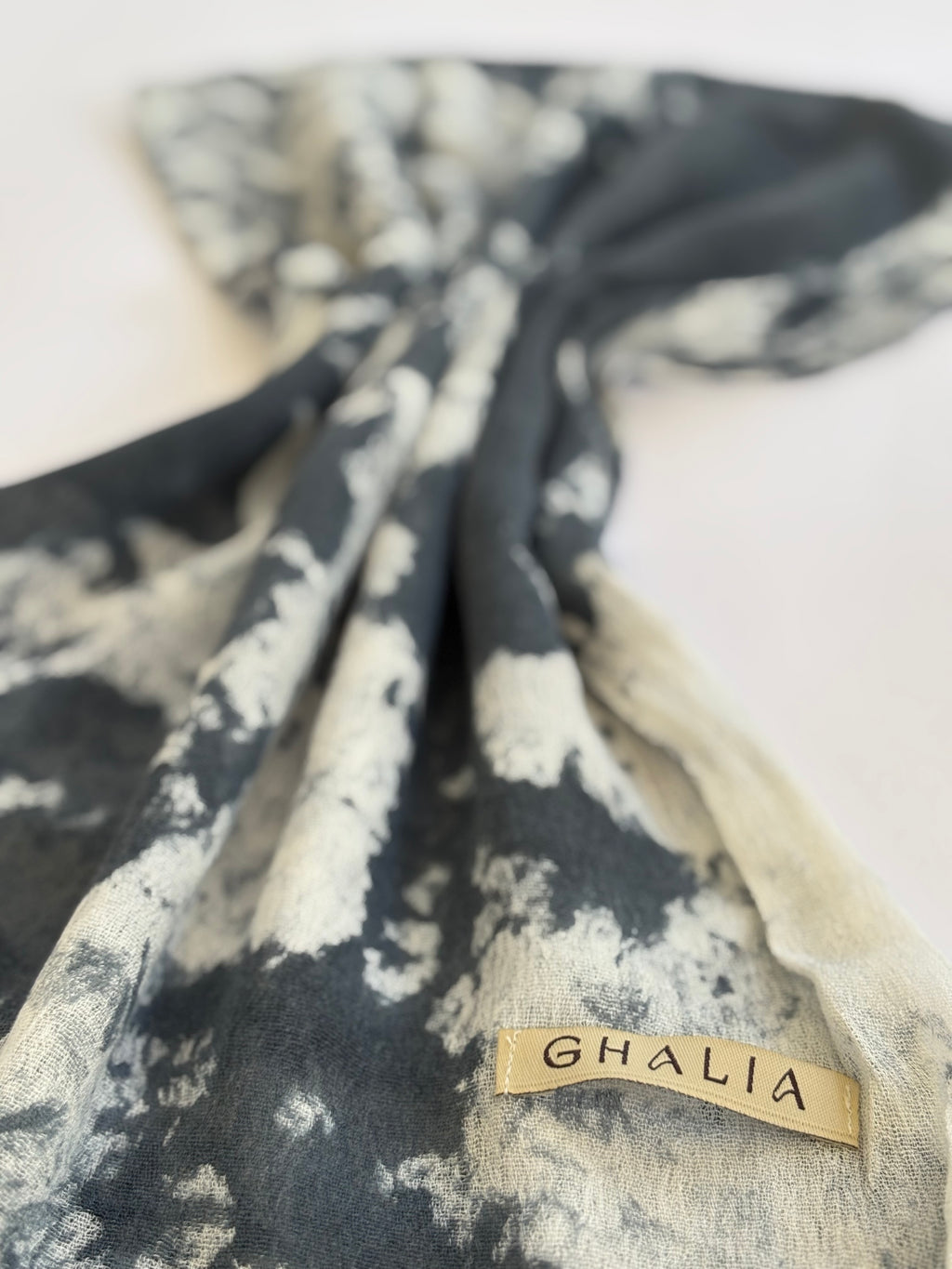 Ruffled Galaxy navy blue
