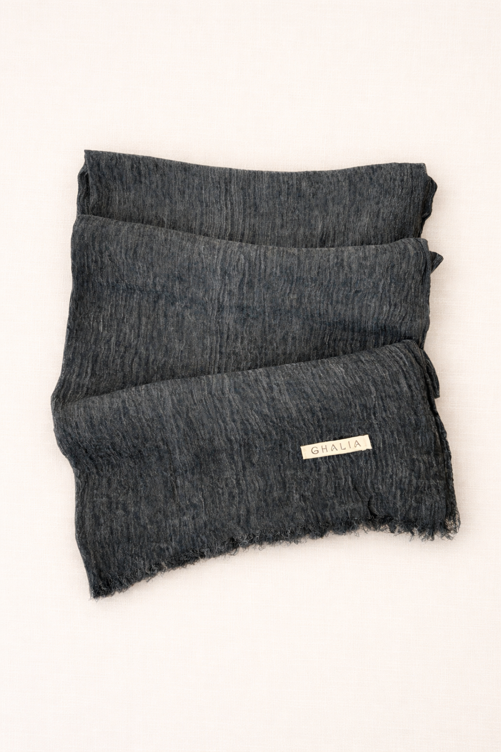 Charcoal grey Kuwaiti cotton crinkle